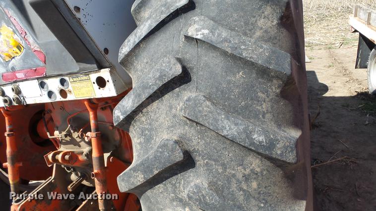 image for item DC3130 Case 2290 tractor