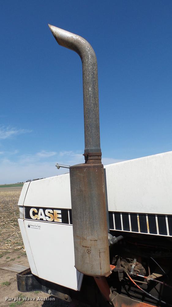 image for item DC3130 Case 2290 tractor