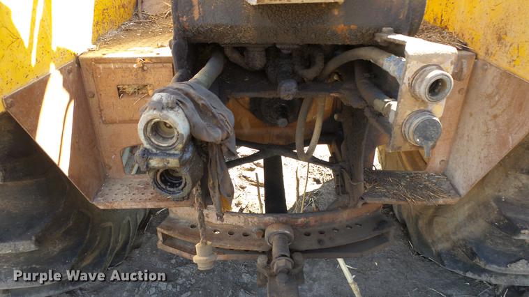 image for item DC3136 Minneapolis Moline G706 MFWD tractor