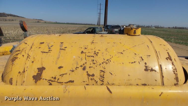 image for item DC3136 Minneapolis Moline G706 MFWD tractor