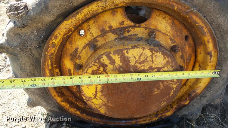 image for item DC3136 Minneapolis Moline G706 MFWD tractor