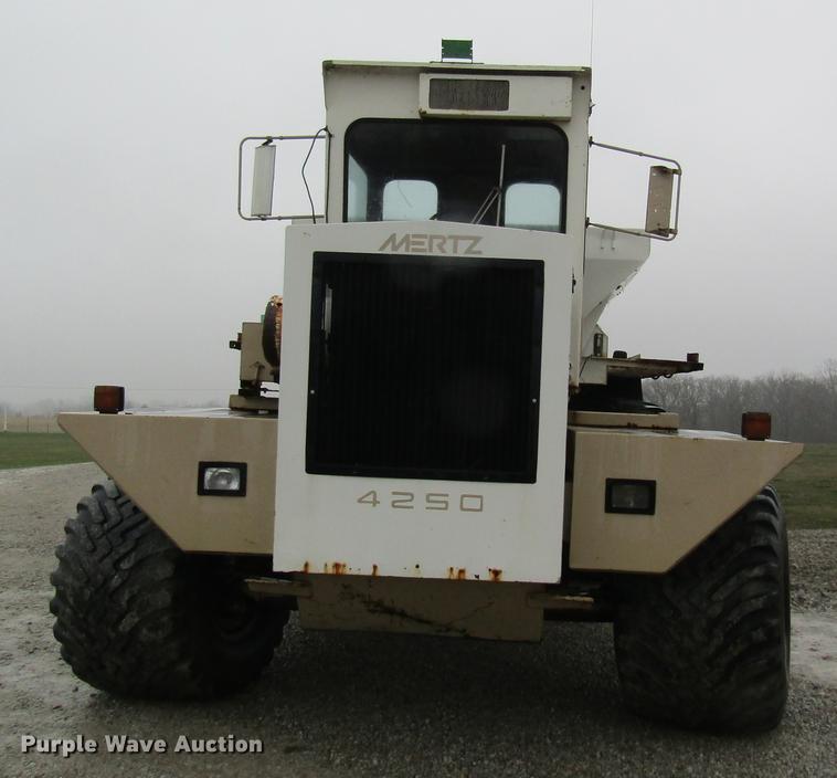 image for item DC4338 Mertz 4250 dry spreader applicator