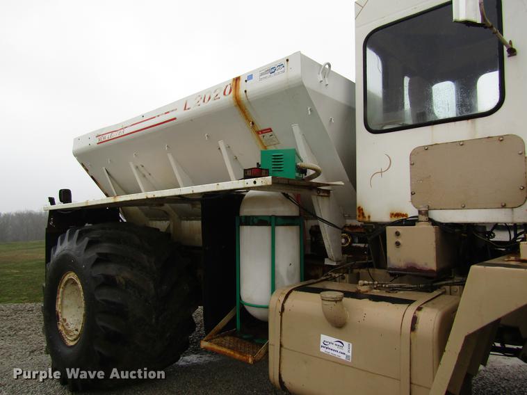 image for item DC4338 Mertz 4250 dry spreader applicator