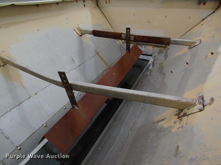 image for item DC4338 Mertz 4250 dry spreader applicator