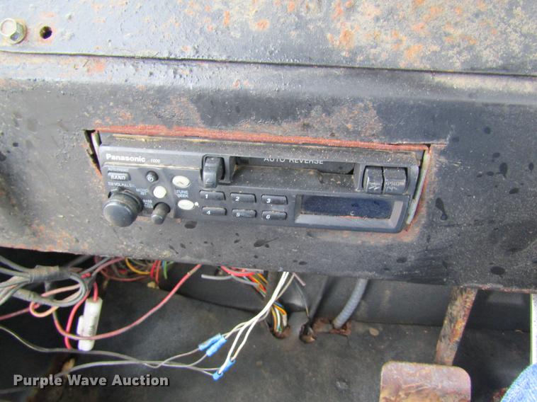 image for item DC4338 Mertz 4250 dry spreader applicator