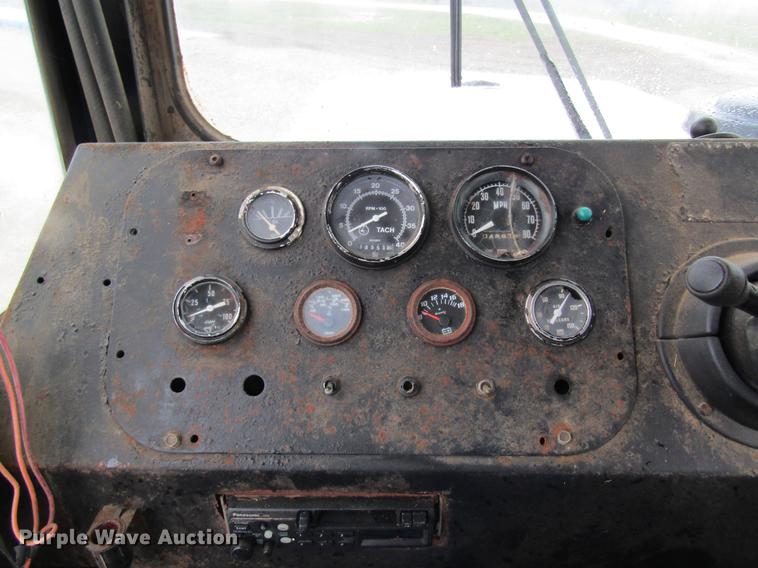 image for item DC4338 Mertz 4250 dry spreader applicator