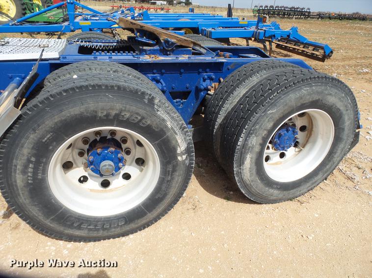 image for item DD1226 1999 Kenworth T800 semi truck