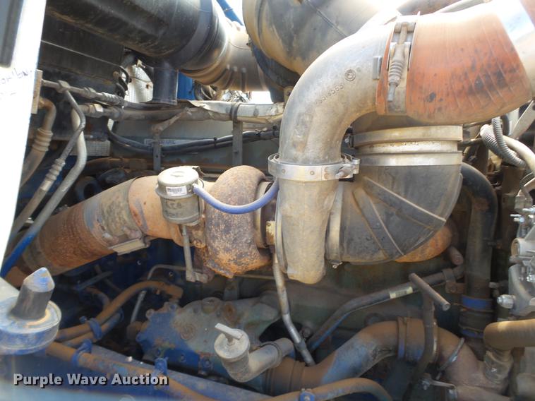 image for item DD1226 1999 Kenworth T800 semi truck