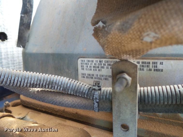 image for item DD1226 1999 Kenworth T800 semi truck