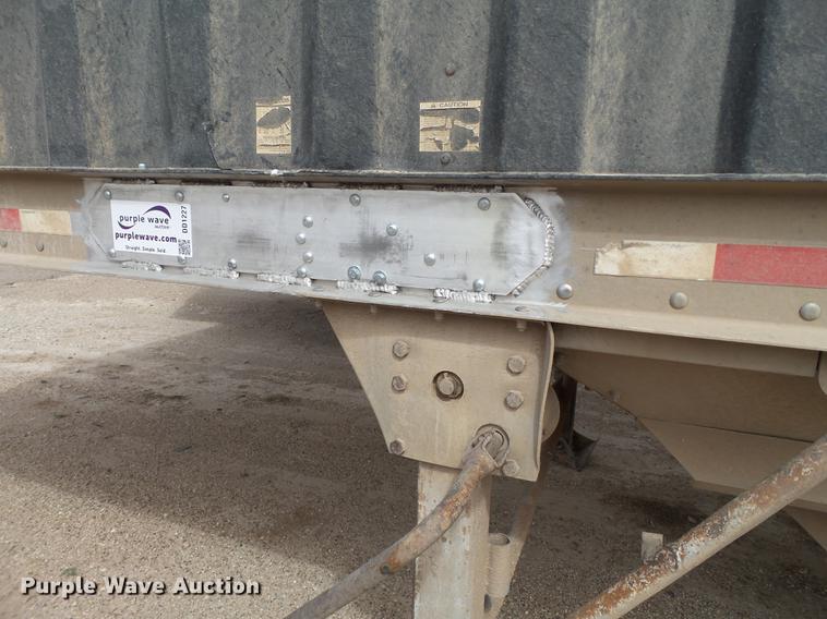 image for item DD1227 2002 Jet double hopper grain trailer