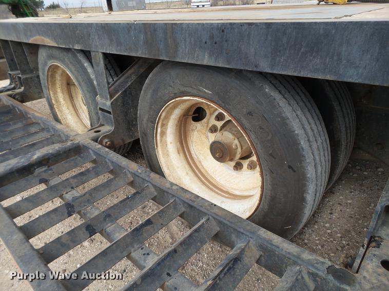 image for item DD1228 2008 Behnke sprayer fertilizer tender trailer