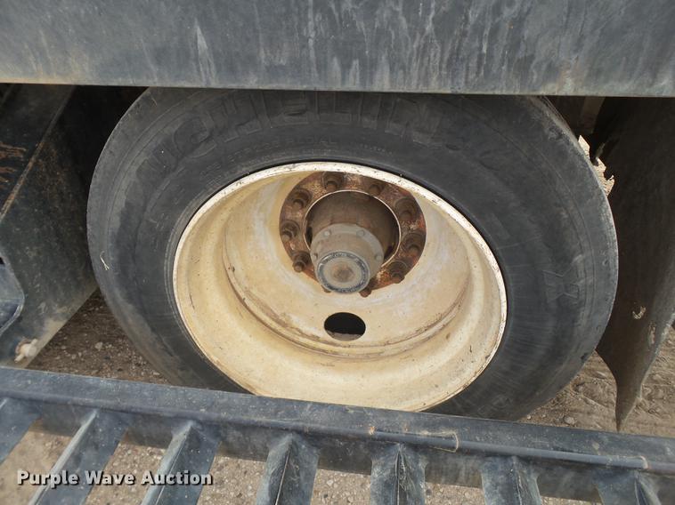 image for item DD1228 2008 Behnke sprayer fertilizer tender trailer