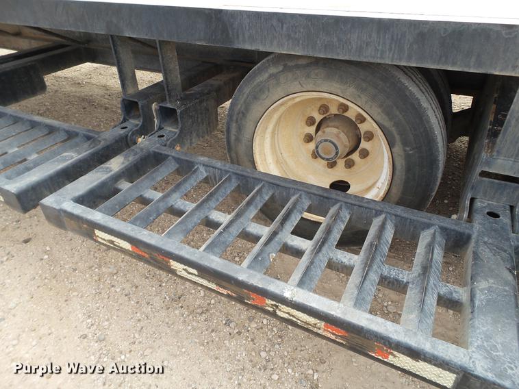 image for item DD1228 2008 Behnke sprayer fertilizer tender trailer