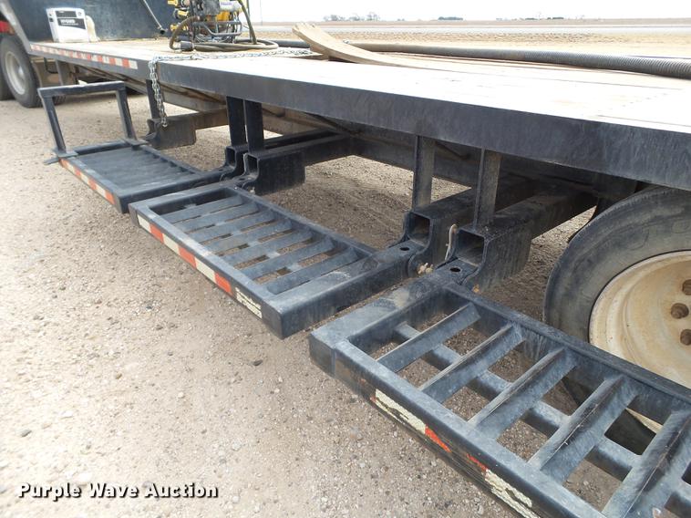 image for item DD1228 2008 Behnke sprayer fertilizer tender trailer