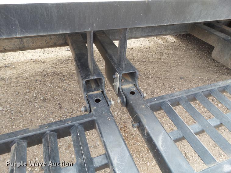 image for item DD1228 2008 Behnke sprayer fertilizer tender trailer