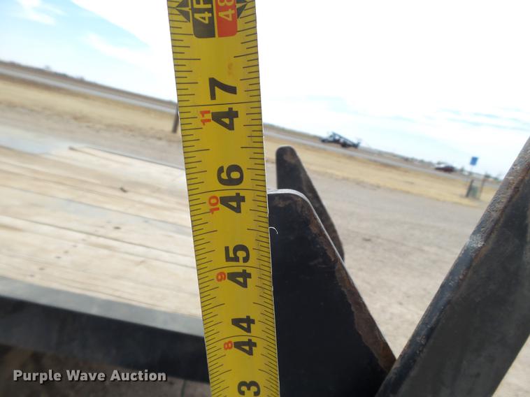 image for item DD1228 2008 Behnke sprayer fertilizer tender trailer