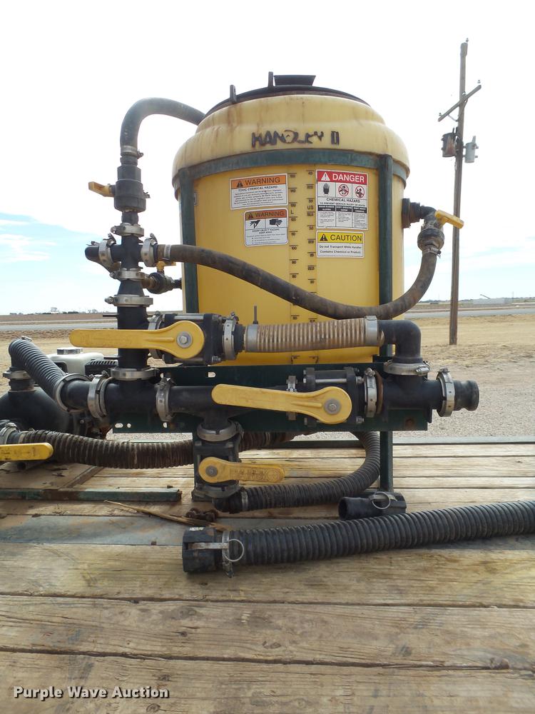 image for item DD1228 2008 Behnke sprayer fertilizer tender trailer