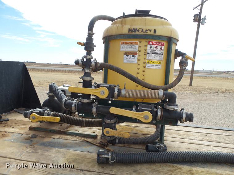 image for item DD1228 2008 Behnke sprayer fertilizer tender trailer