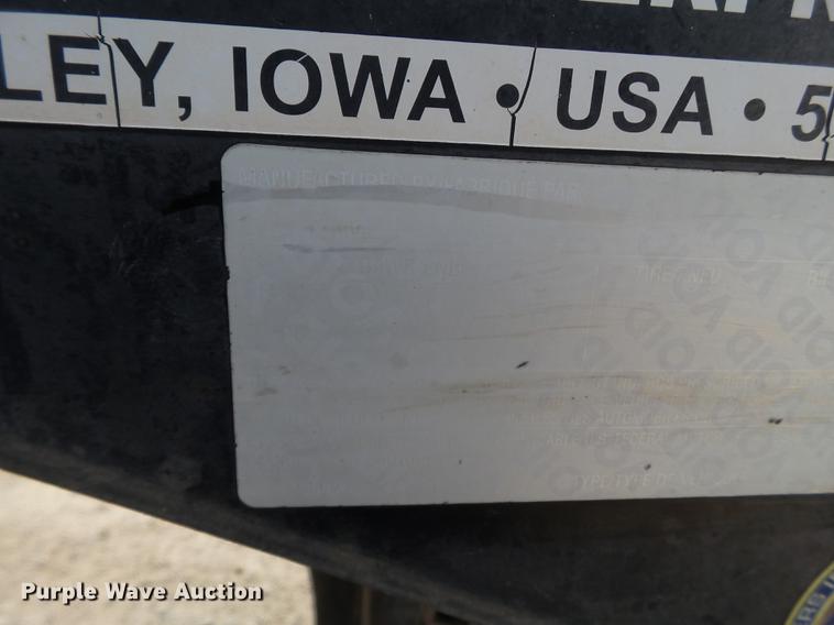 image for item DD1228 2008 Behnke sprayer fertilizer tender trailer