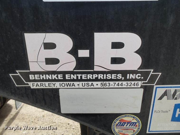 image for item DD1228 2008 Behnke sprayer fertilizer tender trailer