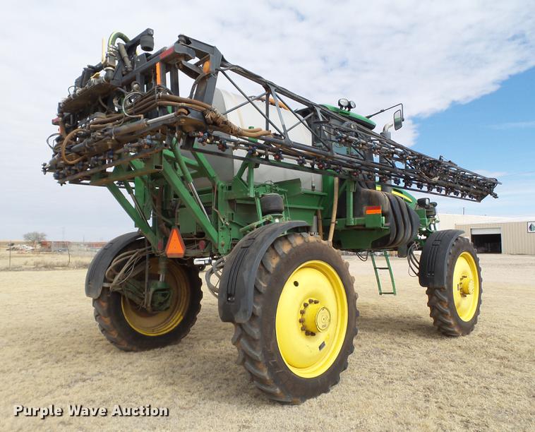 image for item DD1229 2013 John Deere 4830 sprayer