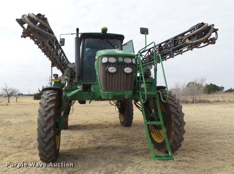 image for item DD1229 2013 John Deere 4830 sprayer