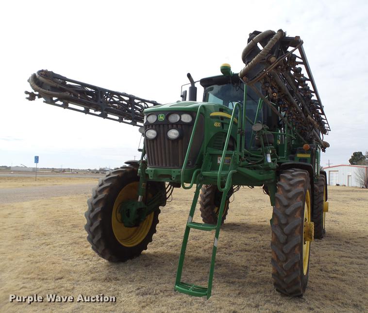 image for item DD1229 2013 John Deere 4830 sprayer