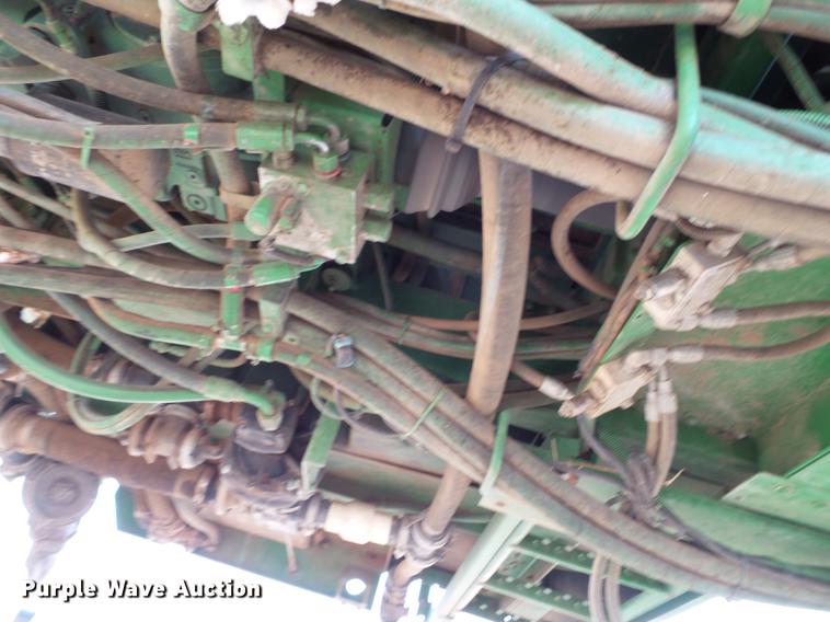 image for item DD1229 2013 John Deere 4830 sprayer