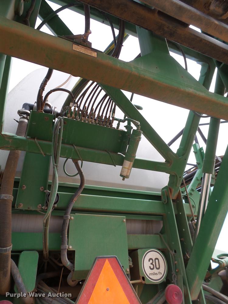 image for item DD1229 2013 John Deere 4830 sprayer