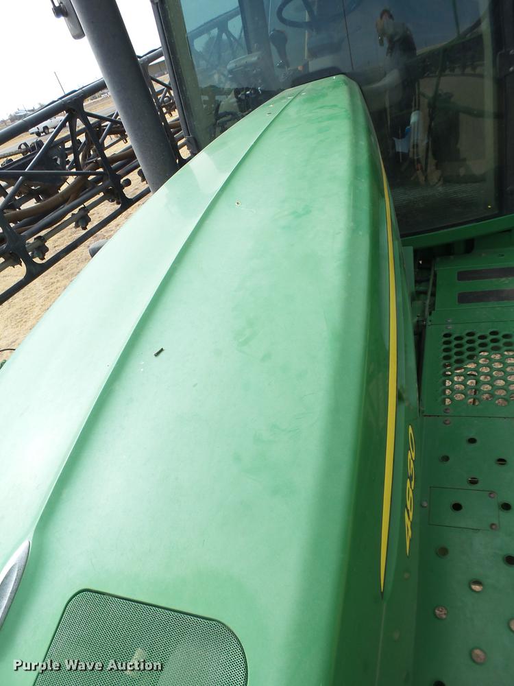 image for item DD1229 2013 John Deere 4830 sprayer