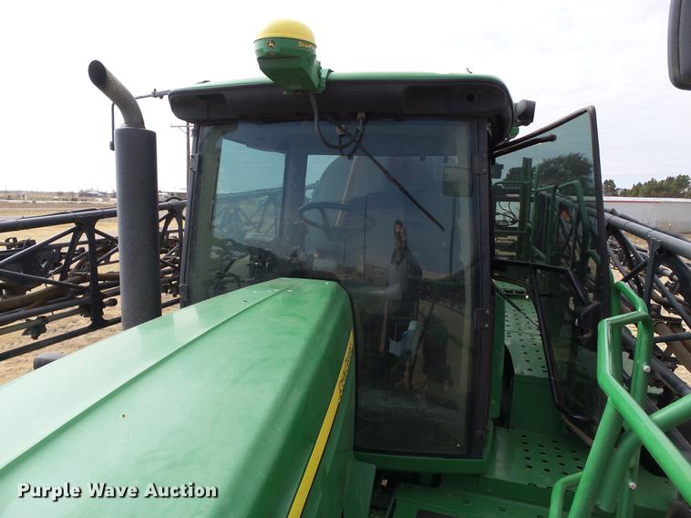 image for item DD1229 2013 John Deere 4830 sprayer
