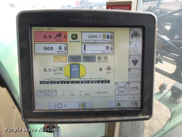 image for item DD1229 2013 John Deere 4830 sprayer