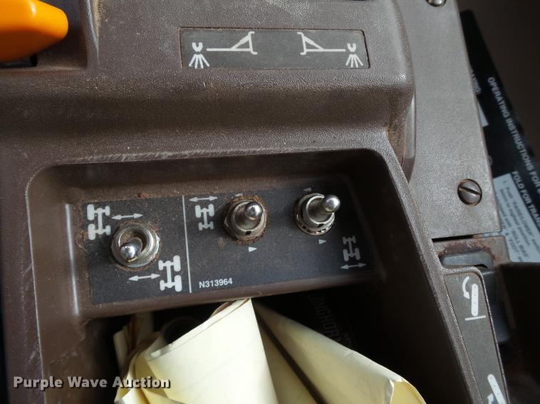 image for item DD1229 2013 John Deere 4830 sprayer