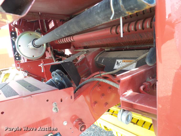 image for item DD1352 2014 New Holland BR7060 round baler