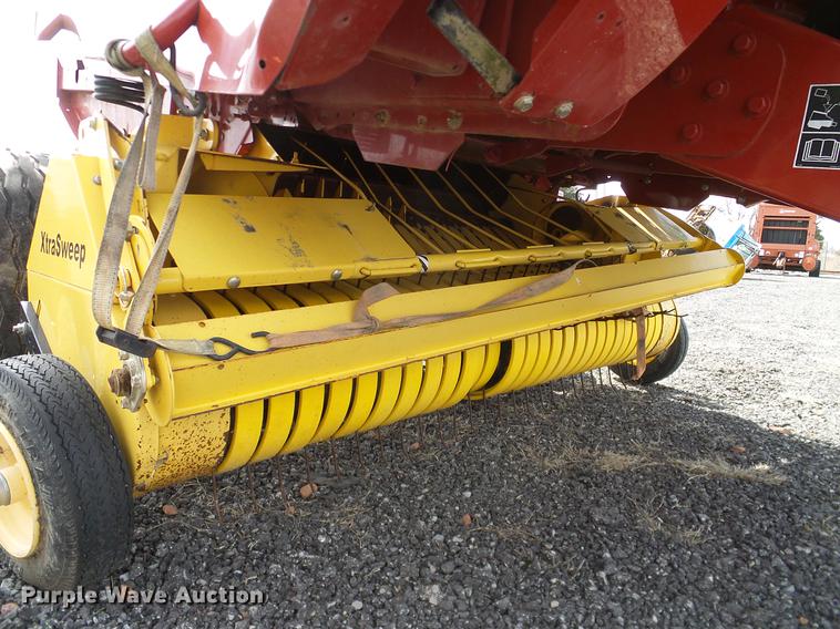 image for item DD1352 2014 New Holland BR7060 round baler