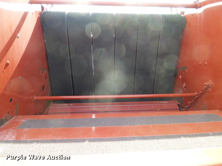 image for item DD1352 2014 New Holland BR7060 round baler