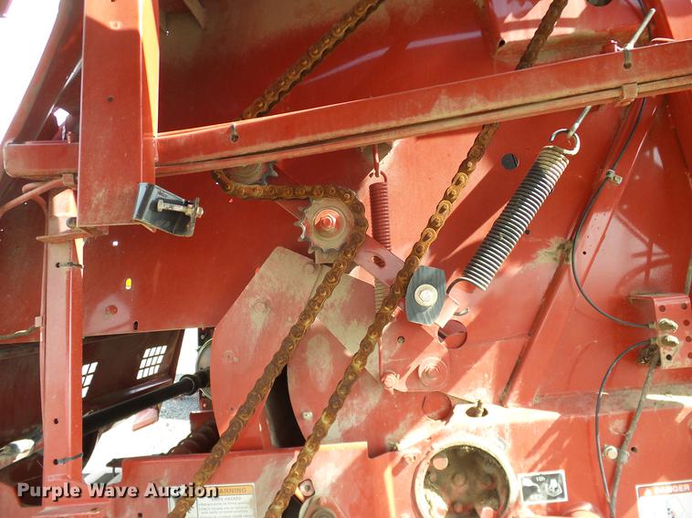 image for item DD1352 2014 New Holland BR7060 round baler