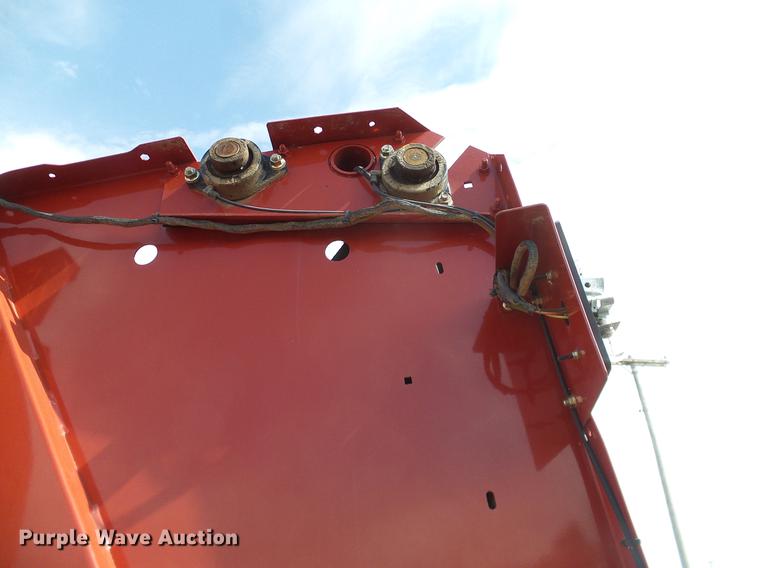 image for item DD1352 2014 New Holland BR7060 round baler