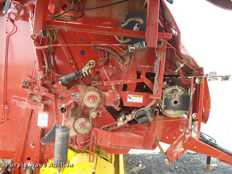 image for item DD1352 2014 New Holland BR7060 round baler