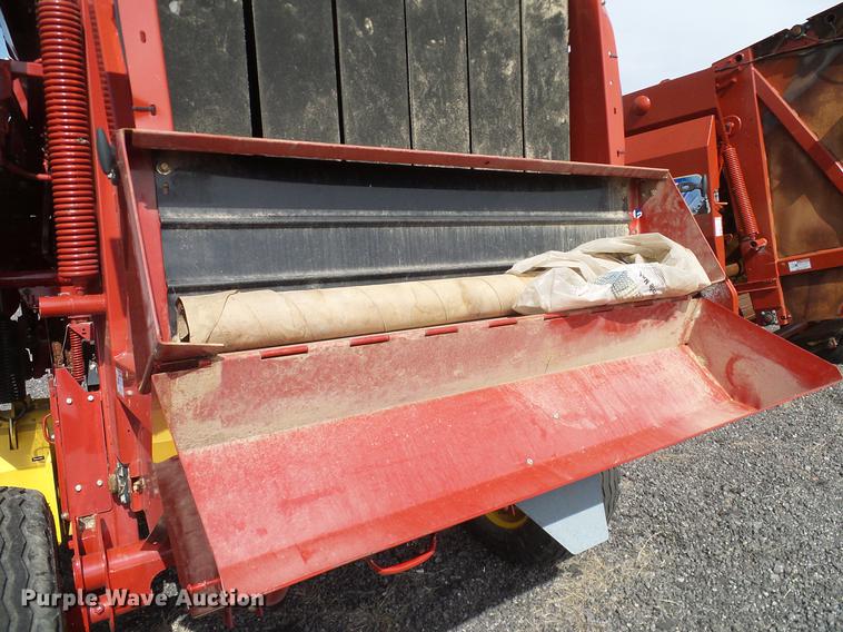 image for item DD1352 2014 New Holland BR7060 round baler