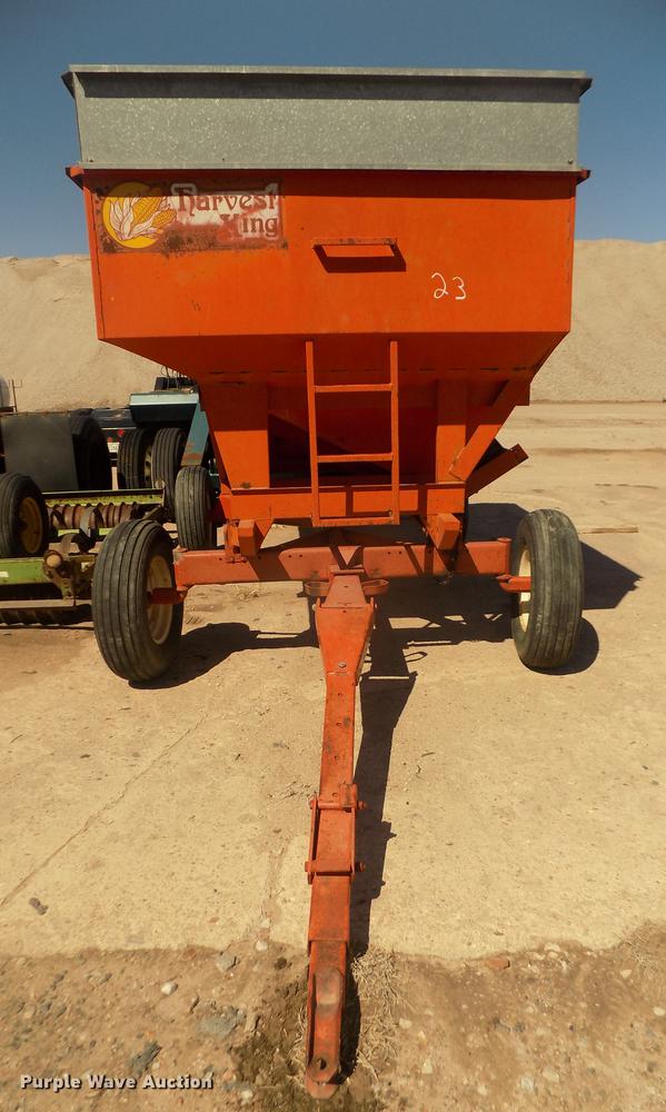 image for item DD2809 Harvest-king gravity wagon