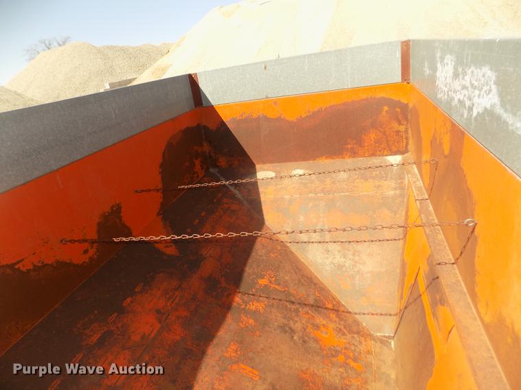 image for item DD2809 Harvest-king gravity wagon