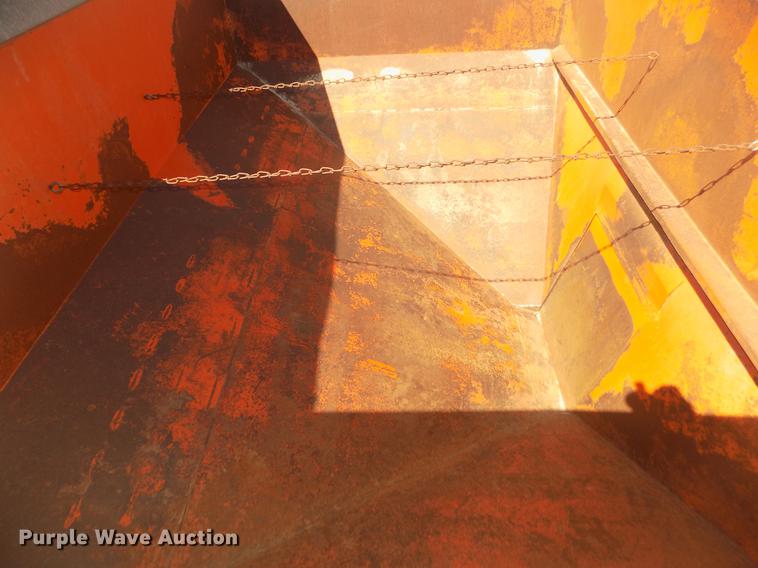 image for item DD2809 Harvest-king gravity wagon