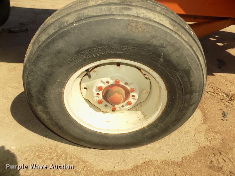 image for item DD2809 Harvest-king gravity wagon