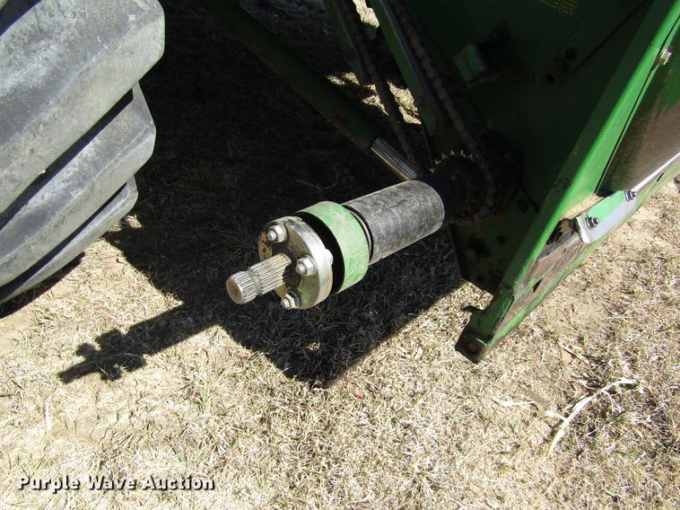 image for item DD8744 1987 John Deere 7720 combine