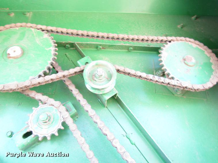 image for item DD8744 1987 John Deere 7720 combine