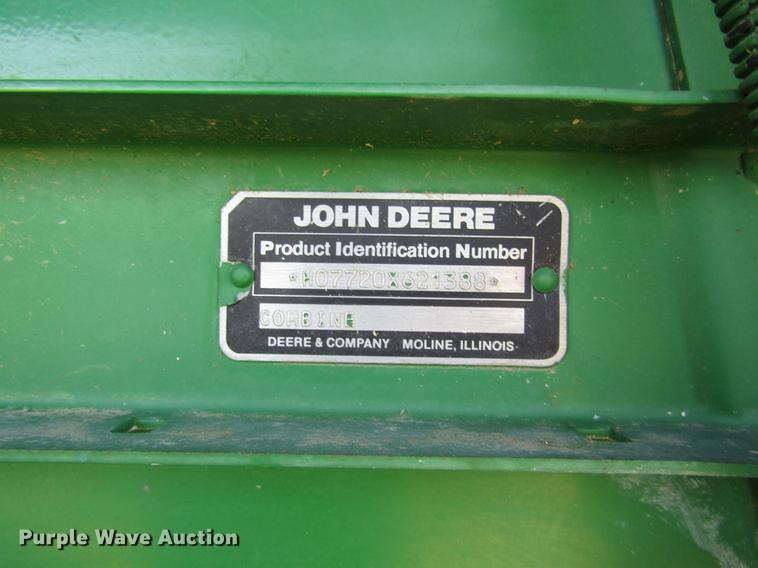 image for item DD8744 1987 John Deere 7720 combine