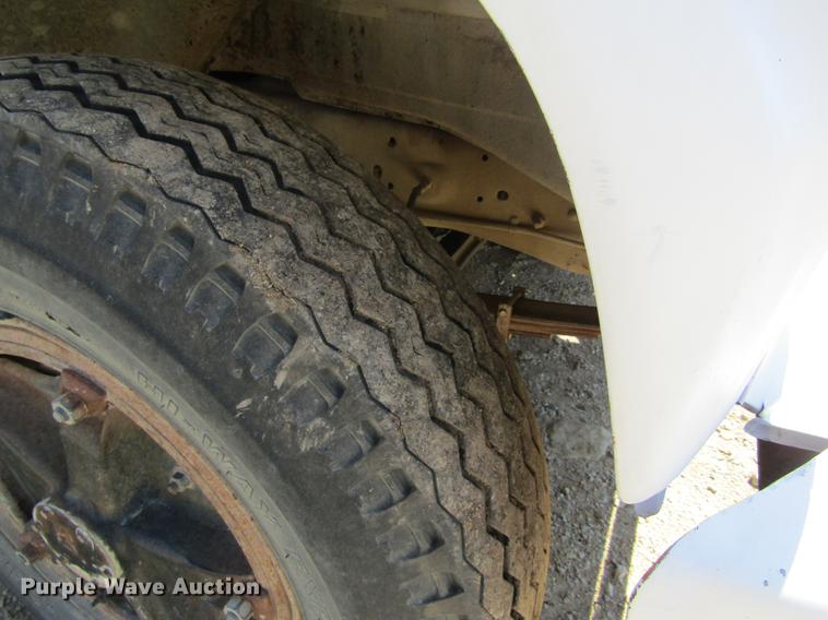 image for item DD8747 1974 GMC 6000 grain truck