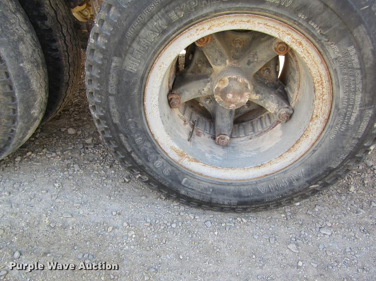 image for item DD8747 1974 GMC 6000 grain truck