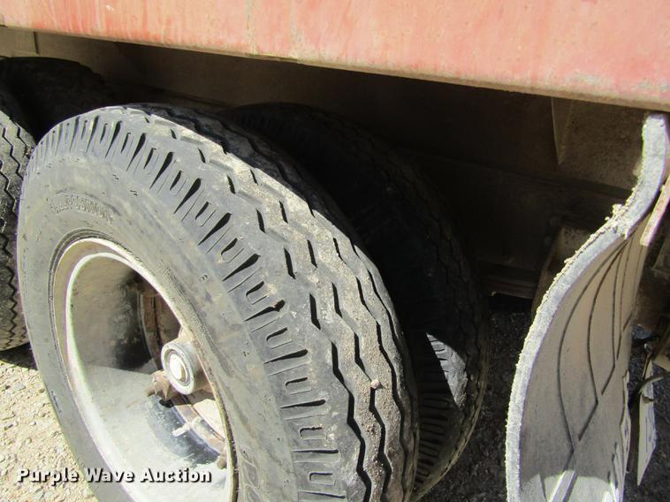 image for item DD8747 1974 GMC 6000 grain truck